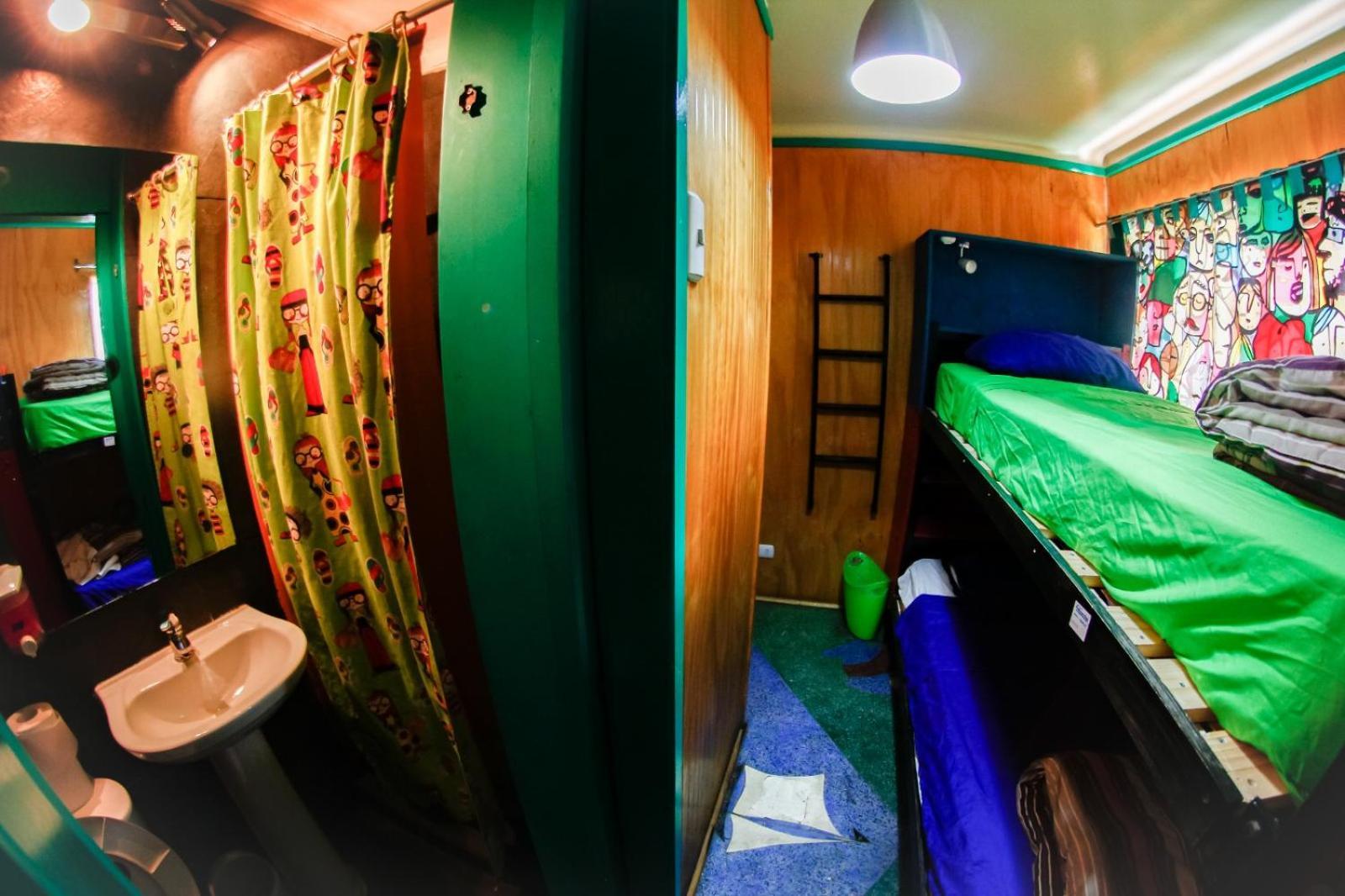 La Casa Azul Hostel فالبارايسو المظهر الخارجي الصورة