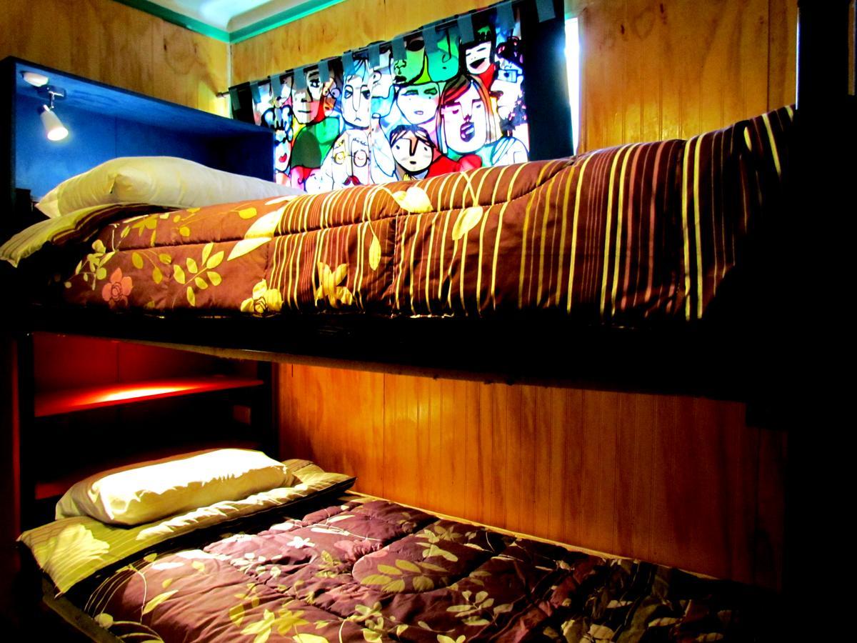 La Casa Azul Hostel فالبارايسو المظهر الخارجي الصورة