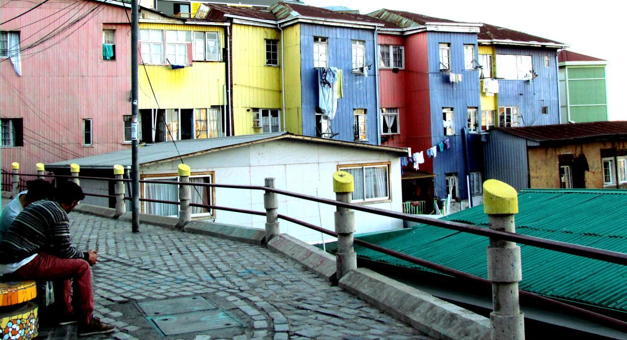La Casa Azul Hostel فالبارايسو المظهر الخارجي الصورة