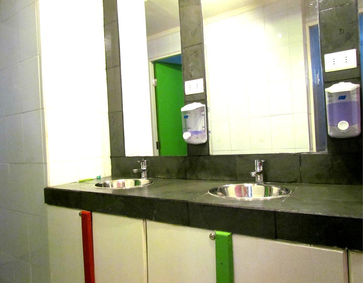 La Casa Azul Hostel فالبارايسو المظهر الخارجي الصورة