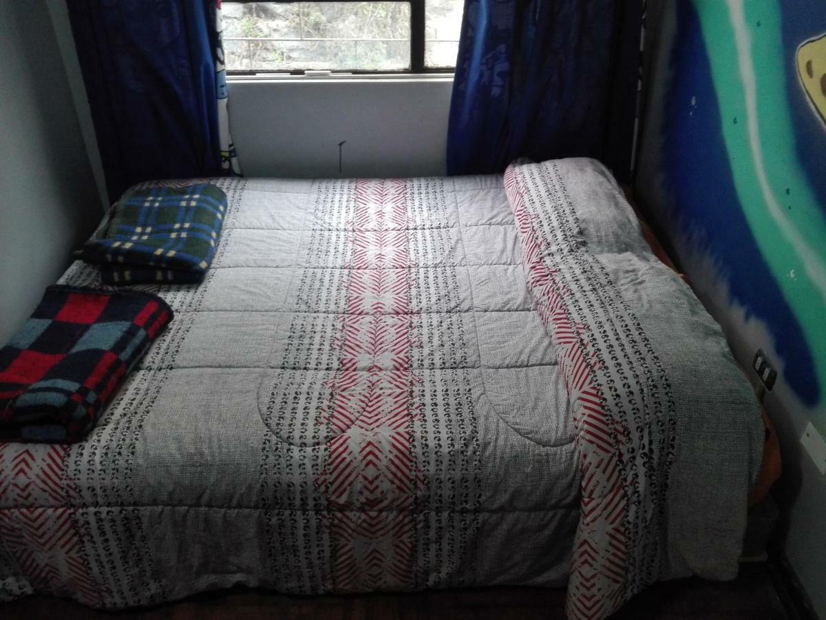 La Casa Azul Hostel فالبارايسو المظهر الخارجي الصورة
